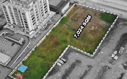 7000m2 of Land @ Oniru