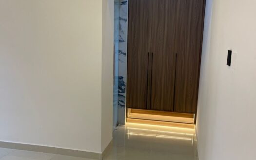 Exquisite 6BR House at Lekki Phase 1 N1.3Billion