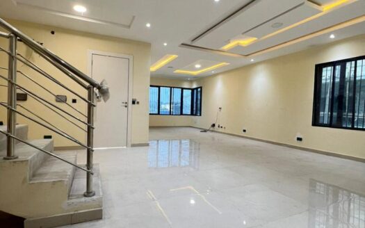 New 5BR Detached House with S.Pool, BQ at Royal Garden, Ajah